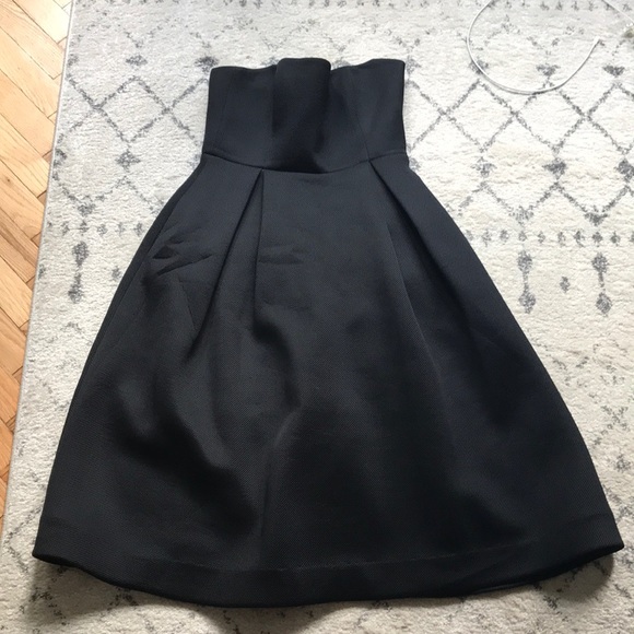 NICHOLAS Dresses & Skirts - NICHOLAS black midi strapless mesh dress!